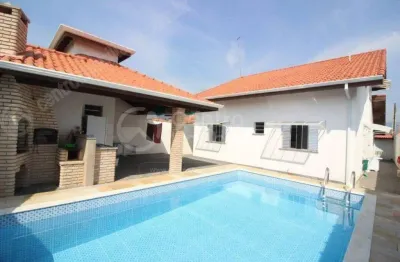 Casa à venda com piscina e 4 quartos em peruíbe, no bairro estancia dos eucaliptos
