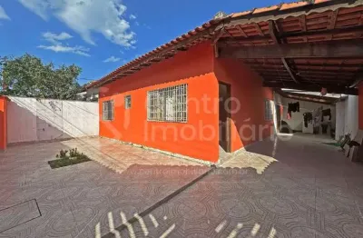 Casa à venda com 2 quartos em peruíbe, no bairro jardim ribamar