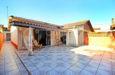 Casa à venda com 2 quartos em peruíbe, no bairro balneario sambura