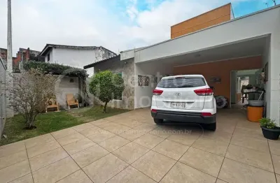 Casa à venda com piscina e 3 quartos em peruíbe, no bairro estancia sao jose