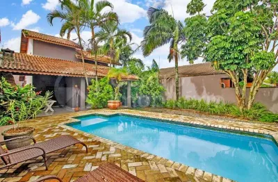 Casa à venda com piscina e 4 quartos em peruíbe, no bairro estancia balnearia convento velho