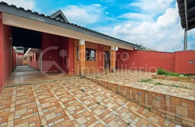 Casa à venda com 3 quartos em peruíbe, no bairro maria h novaes