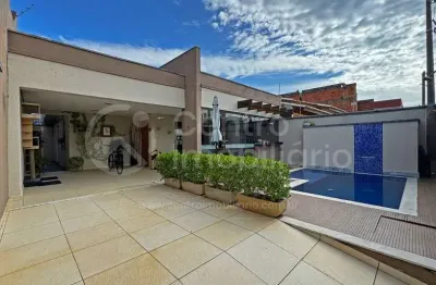 Casa à venda com piscina e 3 quartos em peruíbe, no bairro estancia sao jose