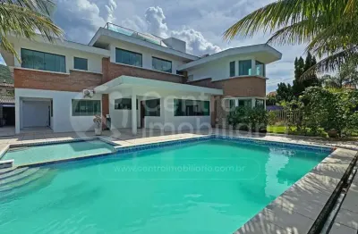 Casa à venda com piscina e 7 quartos em peruíbe, no bairro guarau