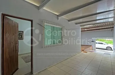 Casa com 2 quartos à venda no Centro, Peruíbe 
