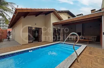Casa à venda com piscina e 3 quartos em peruíbe, no bairro balneario sao joao batista
