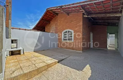 Casa à venda com 2 quartos em peruíbe, no bairro balneario arpoador