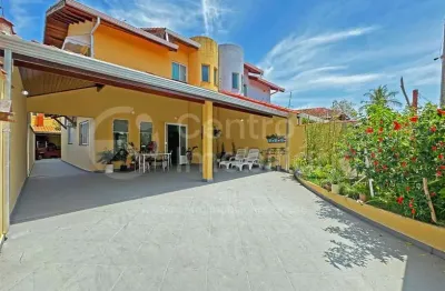 Casa à venda com 3 quartos em peruíbe, no bairro stella maris