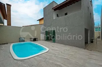 Casa à venda com piscina e 4 quartos em peruíbe, no bairro cidade nova peruíbe