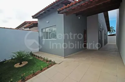 Casa com 2 quartos à venda no jardim Somar, Peruíbe 