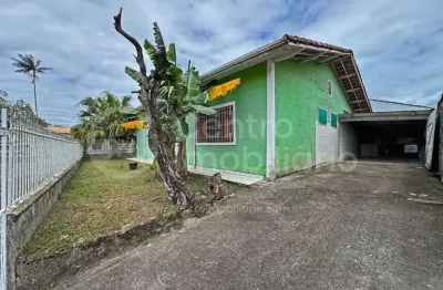 Casa à venda com 2 quartos em peruíbe, no bairro balneario florida
