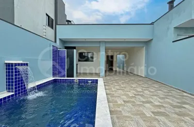 Casa à venda com piscina e 3 quartos em peruíbe, no bairro cidade nova peruíbe
