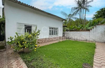 Casa com 2 quartos à venda no Centro, Peruíbe 