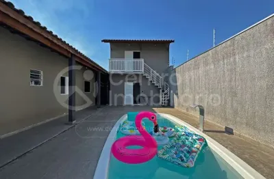 Casa à venda com piscina e 3 quartos em peruíbe, no bairro flora rica