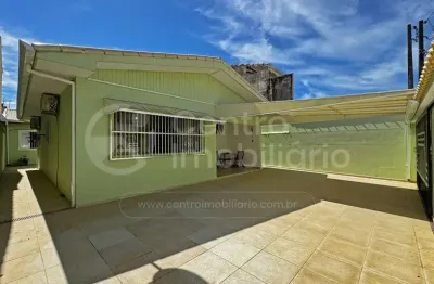 Casa à venda com 2 quartos em peruíbe, no bairro balneario sao joao batista