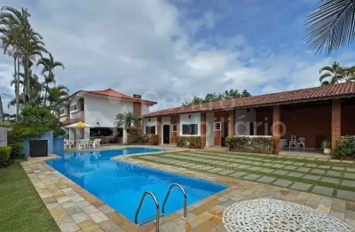 Casa à venda com piscina e 7 quartos em peruíbe, no bairro parque balneario oasis