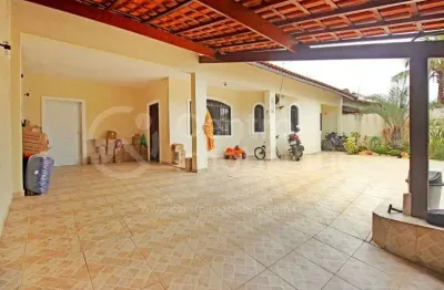 Casa à venda com 3 quartos em peruíbe, no bairro parque turistico