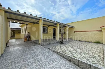 Casa à venda com 2 quartos em peruíbe, no bairro balneário casa blanca
