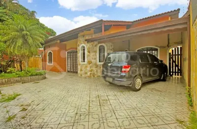 Casa à venda com 3 quartos em peruíbe, no bairro parque turistico