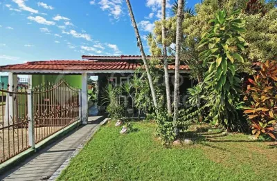 Casa à venda com 3 quartos em peruíbe, no bairro balneario sao joao batista