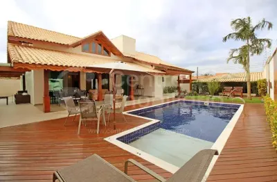 Casa à venda com piscina e 4 quartos em peruíbe, no bairro stella maris