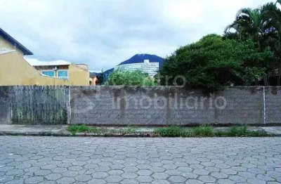Terreno à venda no Balneário Stella Maris, Peruíbe 