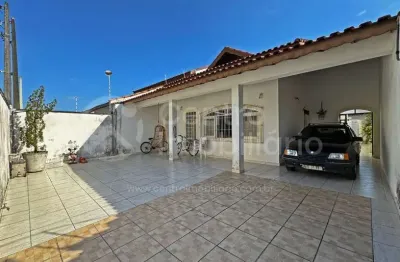 Casa à venda com 3 quartos em peruíbe, no bairro balneario barra de jangada