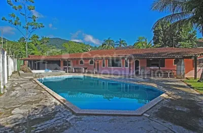 Casa à venda com piscina e 4 quartos em peruíbe, no bairro manaca dos itatins