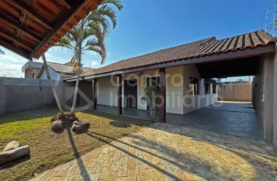 Casa à venda com 3 quartos em peruíbe, no bairro parque turistico