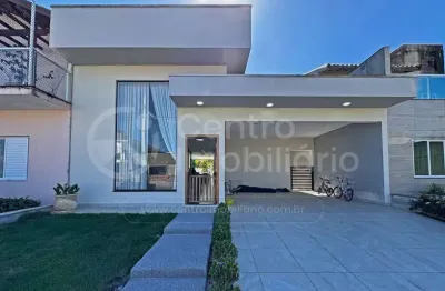 Casa à venda com piscina e 3 quartos em peruíbe, no bairro jd tres marias