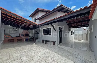 Casa à venda com 3 quartos em peruíbe, no bairro cidade nova peruíbe