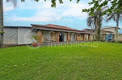 Casa à venda com 5 quartos em peruíbe, no bairro belmira novaes