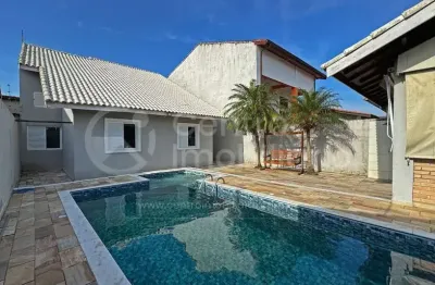 Casa à venda com piscina e 4 quartos em peruíbe, no bairro jardim mar e sol