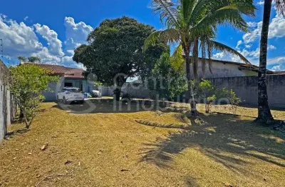 Casa à venda com 2 quartos em peruíbe, no bairro maria h novaes