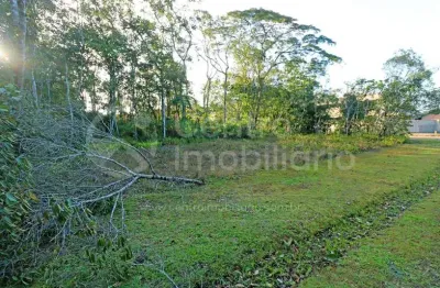 Terreno em condomínio fechado à venda no Jardim São Luis, Peruíbe 