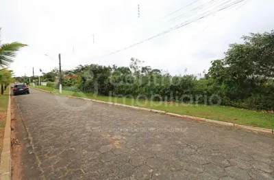 Terreno em condomínio fechado à venda no Bougainvillee V, Peruíbe 