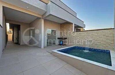 Casa à venda com piscina e 3 quartos em peruíbe, no bairro flora rica