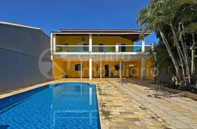 Casa à venda com piscina e 6 quartos em peruíbe, no bairro jardim beira mar