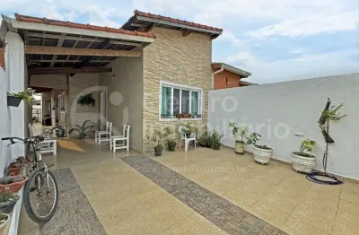Casa à venda com 2 quartos em peruíbe, no bairro balneario sao joao batista
