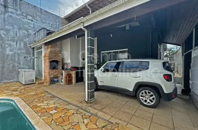 Casa à venda com piscina e 4 quartos em peruíbe, no bairro jardim marcia