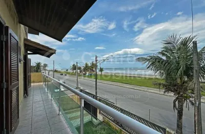Casa à venda com piscina e 4 quartos em peruíbe, no bairro balneario josedy