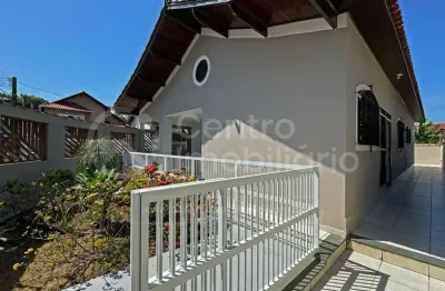 Casa à venda com 3 quartos em peruíbe, no bairro jardim três marias
