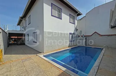 Casa à venda com piscina e 7 quartos em peruíbe, no bairro cidade nova peruíbe
