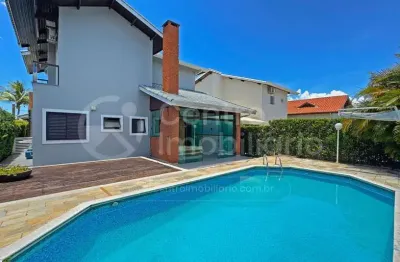 Casa à venda com piscina e 3 quartos em peruíbe, no bairro bougainvillee ii