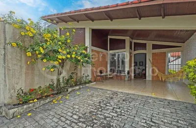 Casa à venda com 3 quartos em peruíbe, no bairro parque balneario oasis