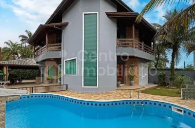 Casa à venda com piscina e 4 quartos em peruíbe, no bairro bougainvillee i