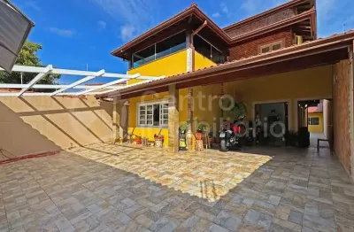 Casa com 3 quartos à venda no Centro, Peruíbe 