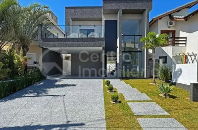Casa à venda com piscina e 4 quartos em peruíbe, no bairro jd tres marias