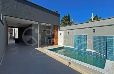 Casa à venda com piscina e 3 quartos em peruíbe, no bairro cidade nova peruíbe