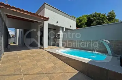 Casa à venda com piscina e 2 quartos em peruíbe, no bairro parque balneario oasis